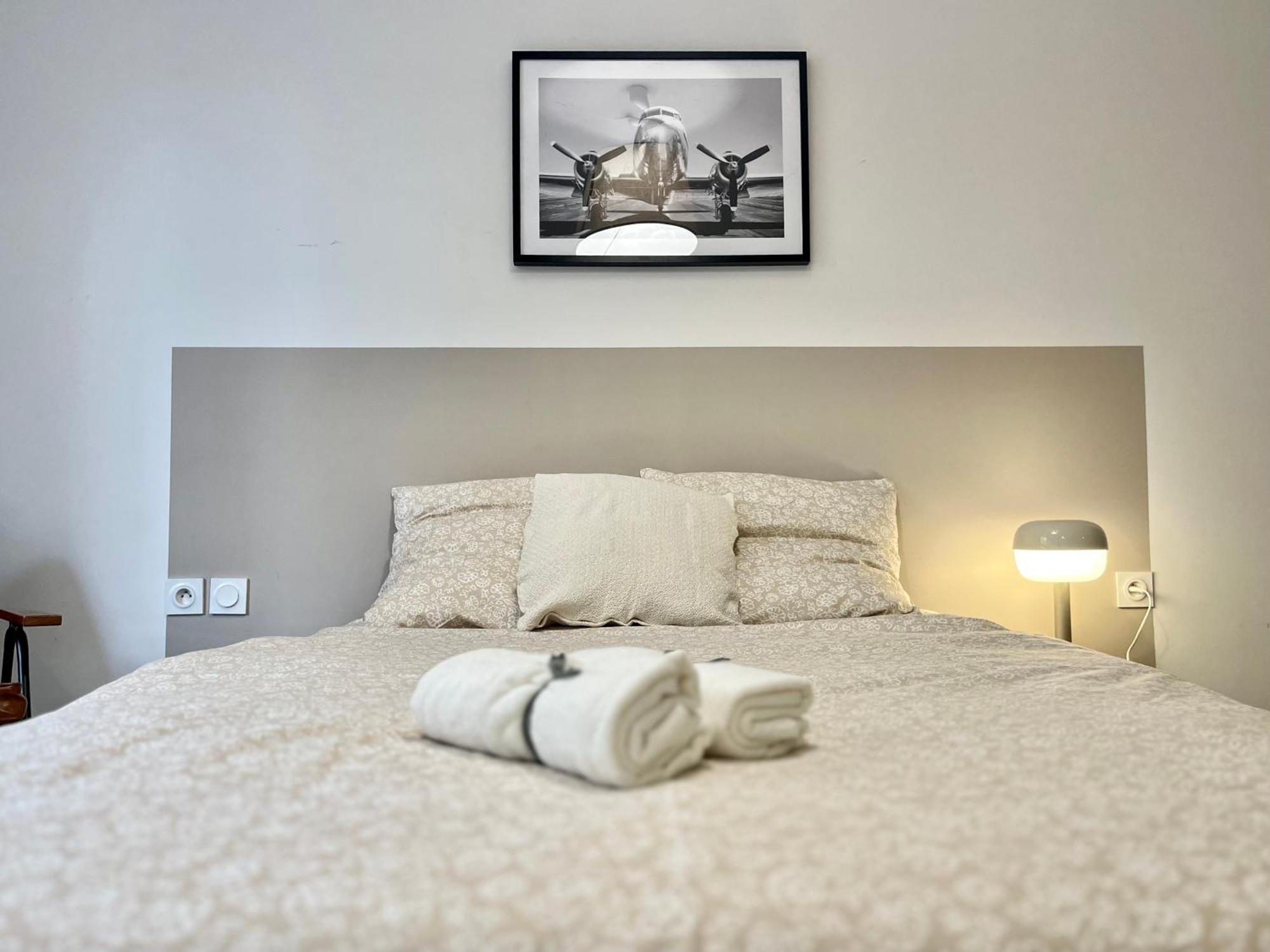 Suite Danbury Lyon Bagian luar foto